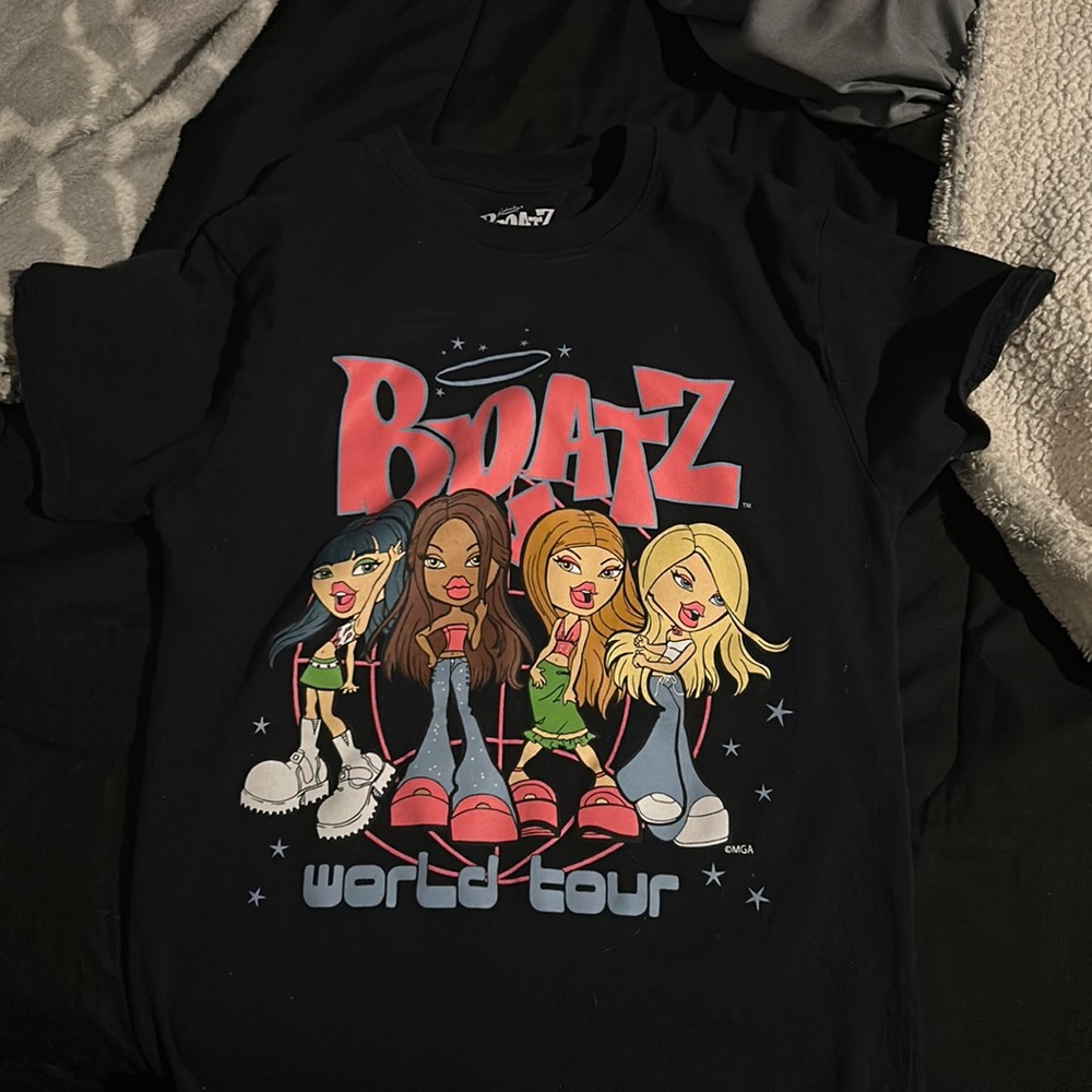 black bratz doll t- shirt!! xs